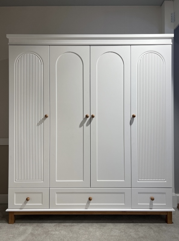 Royal 4 Kapaklı Dolap